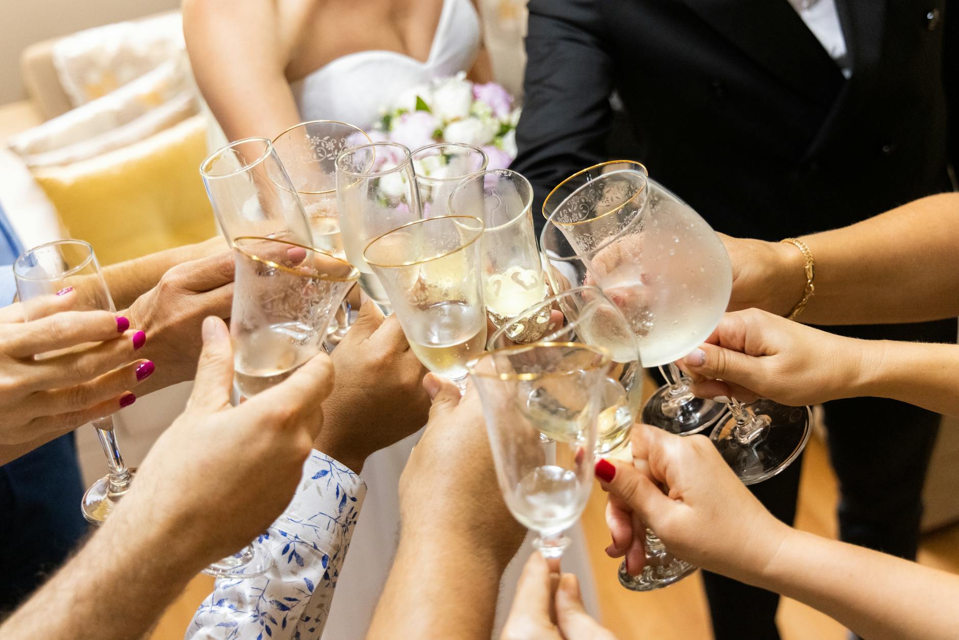 Wedding Toasting Flutes Ideas for Every Style and Budget