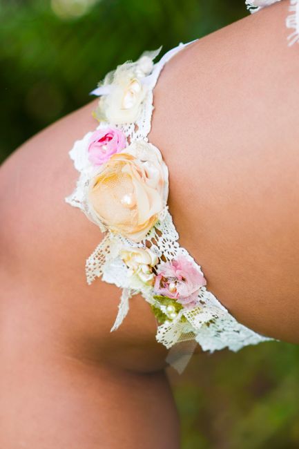 Personalized wedding garter with embroidered date, a sentimental wedding garter idea