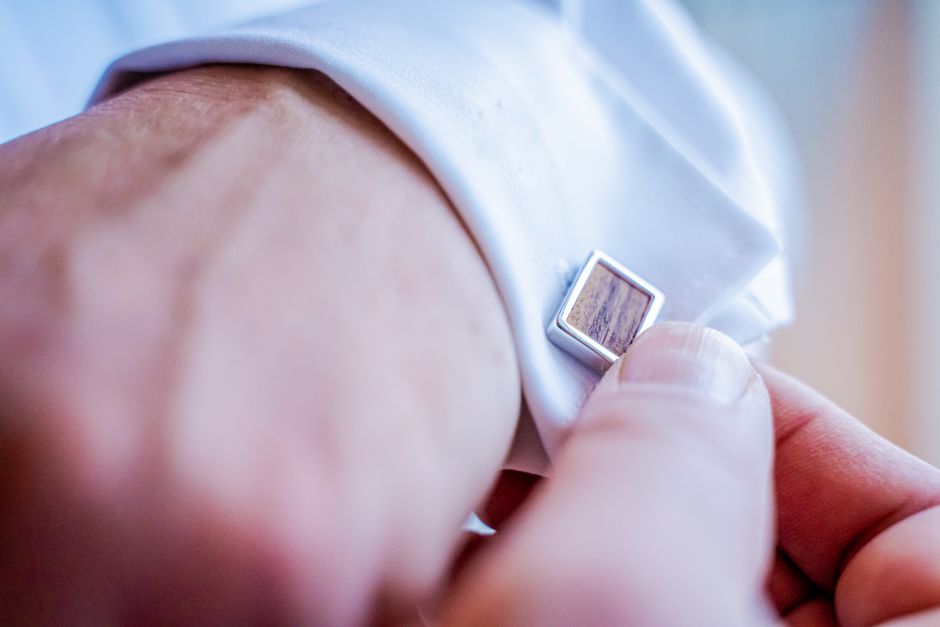 Personalized cufflinks as a father of the groom gift idea