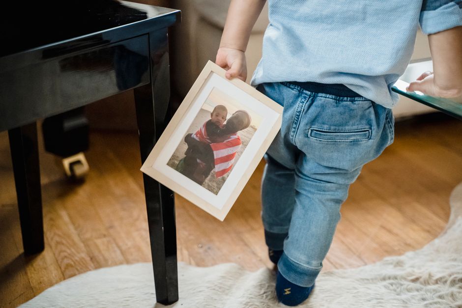 Keepsake picture frame as a father of the groom gift idea