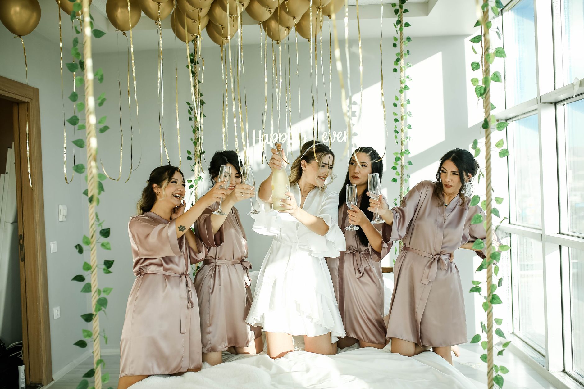 30 Bachelorette Party Decoration Ideas for Any Budget