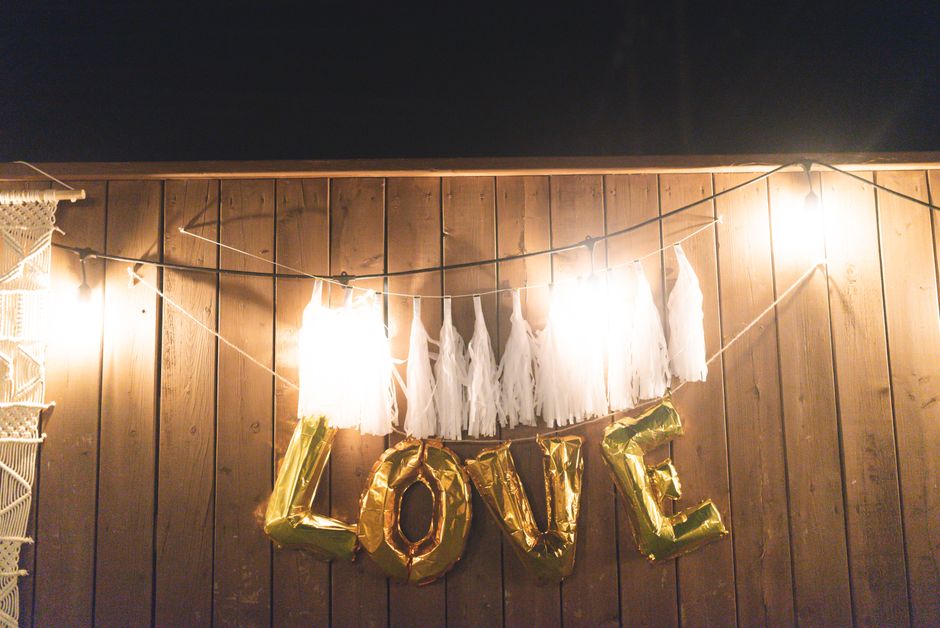 Bachelorette party balloon banner, a decoration idea for the main gathering wall