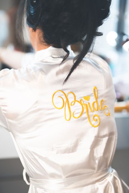 Personalized embroidered groomsmen robe monogram