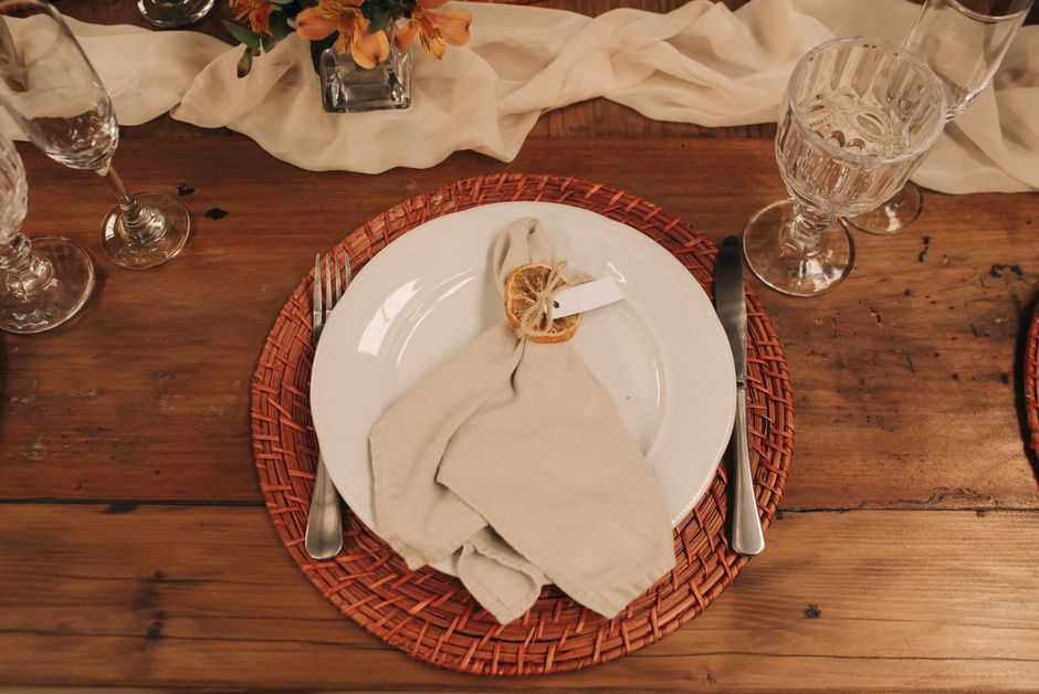 rustic wedding napkin ring ideas with wood beads and tassel