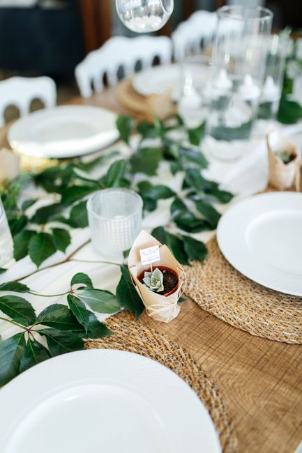 garden and botanical wedding napkin ring ideas with greenery