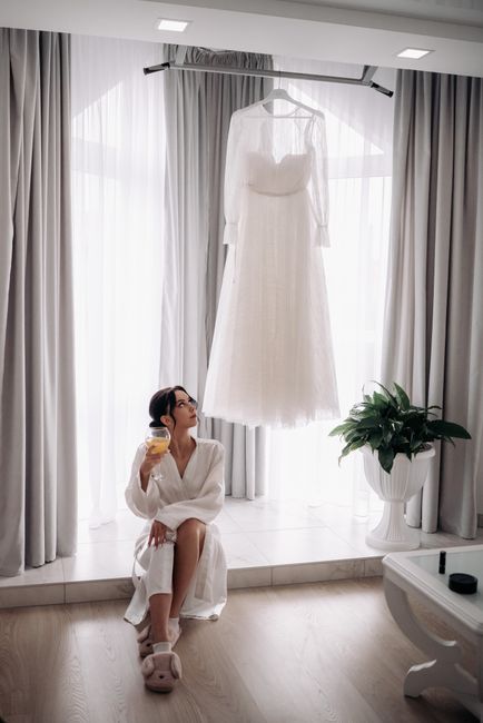 Wedding Dress Steamer Guide: How to De-Wrinkle Your Gown