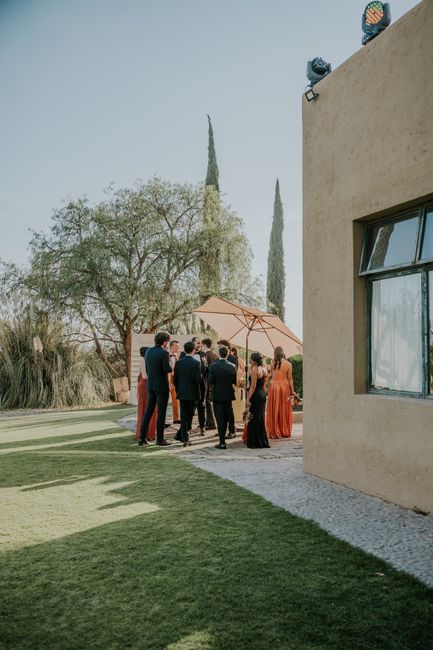 wedding umbrella ideas for guests at an outdoor ceremony