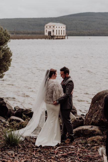 Winter bride in a faux fur wedding shawl wrap