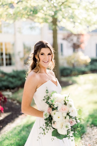 Aubrey Lynn Photography wedding vendor photo