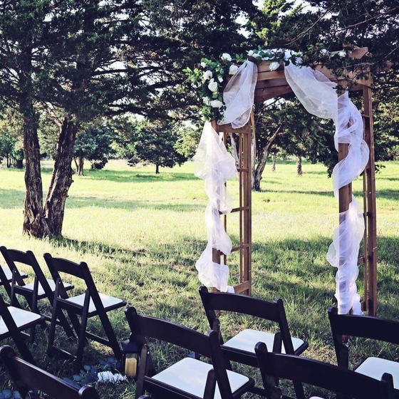 Bluebird Crossings Llc wedding vendor photo