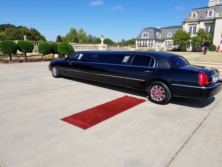 Dfw Executive Limos wedding vendor photo