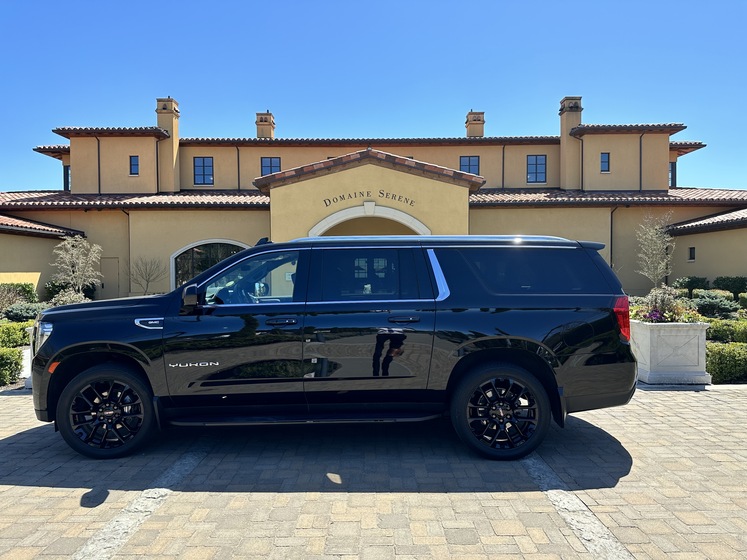 Elite Town Car And Limo Service wedding vendor photo