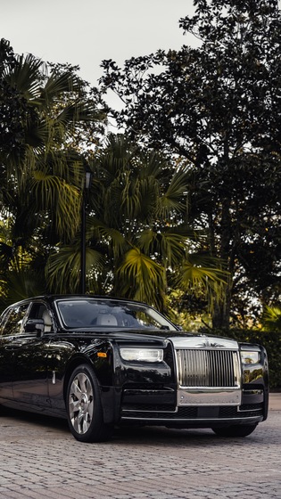 Asher's Limo Service wedding vendor photo