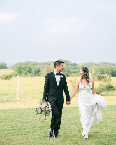 Tara Lyons Photography wedding vendor photo