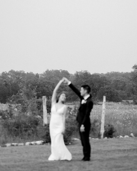 Tara Lyons Photography wedding vendor photo