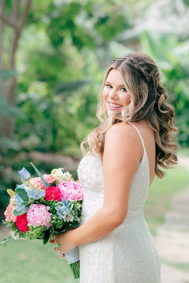 Tara Lyons Photography wedding vendor photo