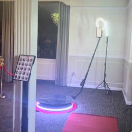 Photo of Aka Photo Booth, a wedding photo booth in Fort Lauderdale