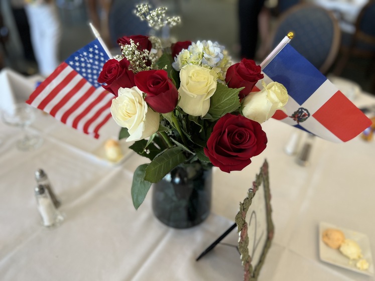 Pink Daisies Events wedding vendor photo