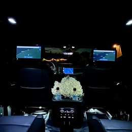 Photo of All Star Town Car, a wedding limo service in Portland