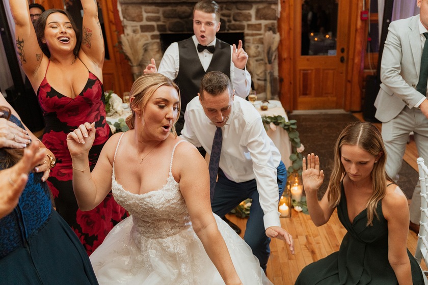 Dj Seretteo Entertainment wedding vendor photo