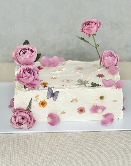 Violet Cake Co. wedding vendor photo