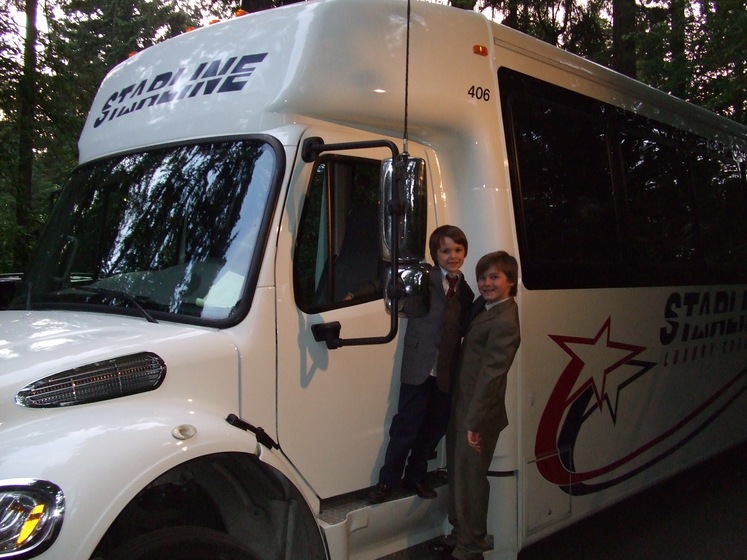 Starline Luxury Coaches wedding vendor photo