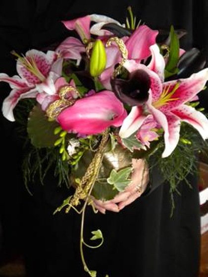 Summit Floral wedding vendor photo