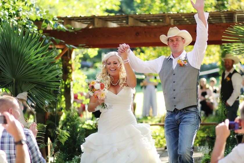 Hannah Marie Photography wedding vendor photo