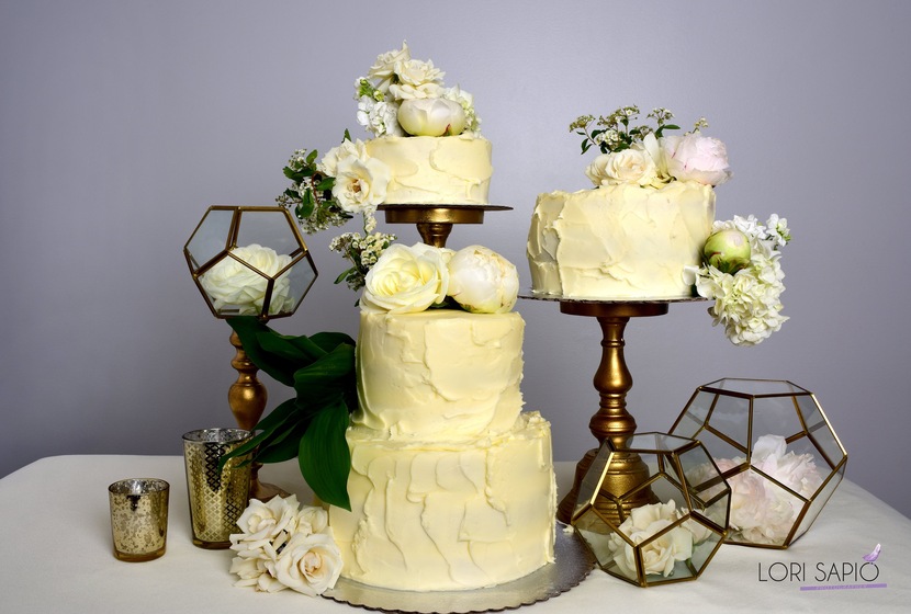 Chicago Custom Cakes, LLC wedding vendor photo