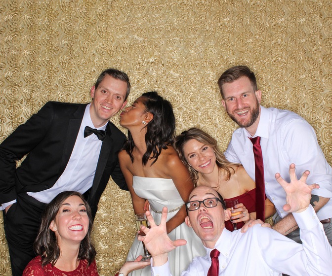 Hello Flashy wedding vendor photo
