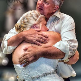 Photo of Angie Kay Photo, a wedding photographer in Dallas