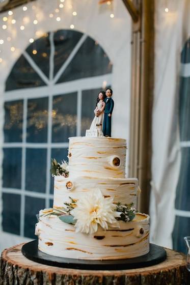 Bredenbeck's Bakery wedding vendor photo