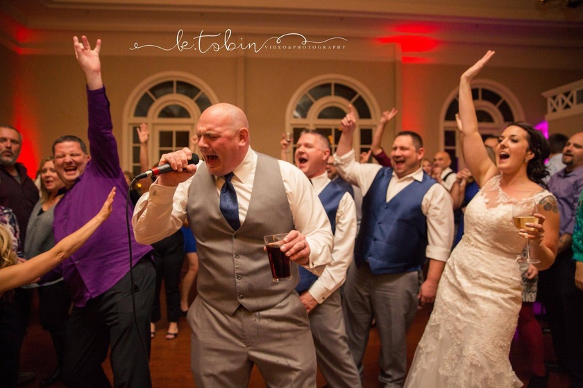 Noteworthy Dj wedding vendor photo