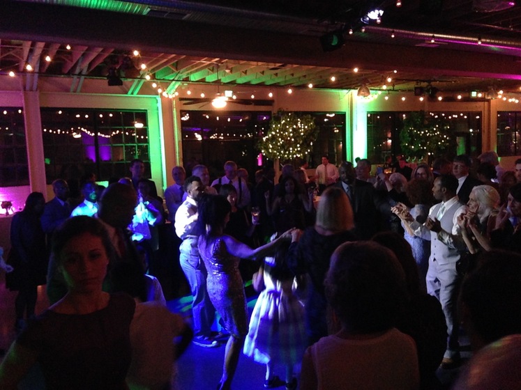 Noteworthy Dj wedding vendor photo