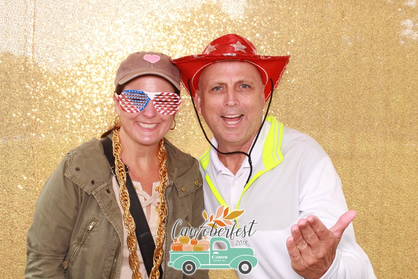 Snap Happy Photo Booth wedding vendor photo