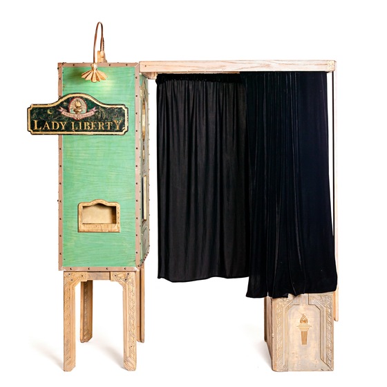 Parlor Photo Booths wedding vendor photo