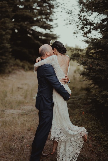 Anna Caitlin Photography wedding vendor photo