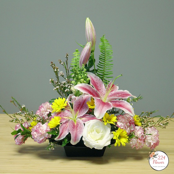 224 Flower wedding vendor photo