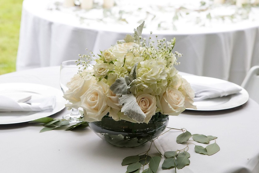 By Grace Floral Designs wedding vendor photo
