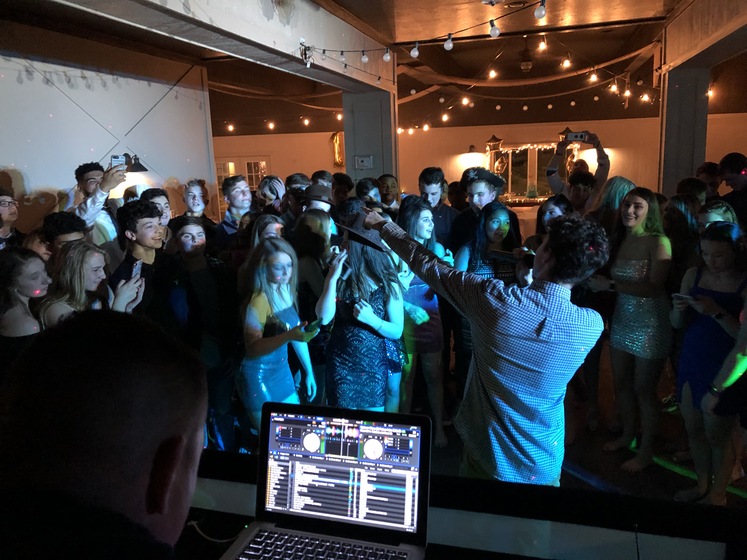 MJ Entertainment LLC wedding vendor photo