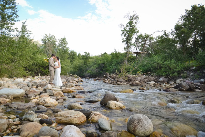 Dezember Photography And Videography wedding vendor photo