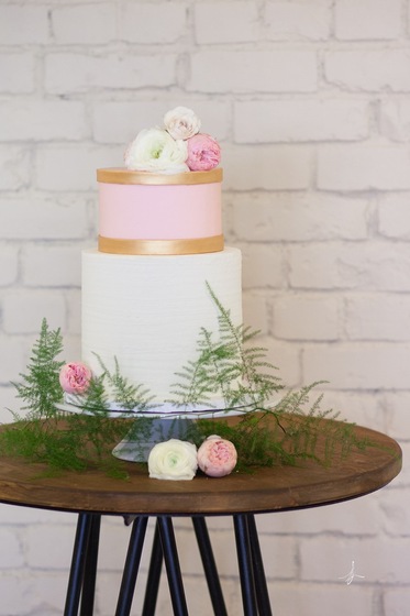 Something Frosted wedding vendor photo