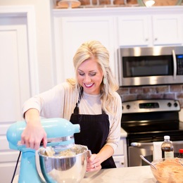 Honeybee Cake Company photo