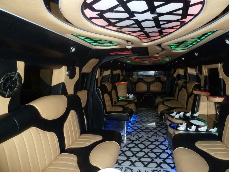 Limo Rental Atlanta wedding vendor photo