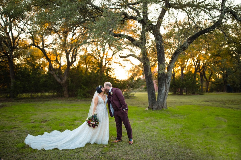 Kindred Oaks wedding vendor photo