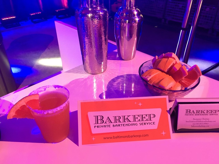 Barkeep wedding vendor photo