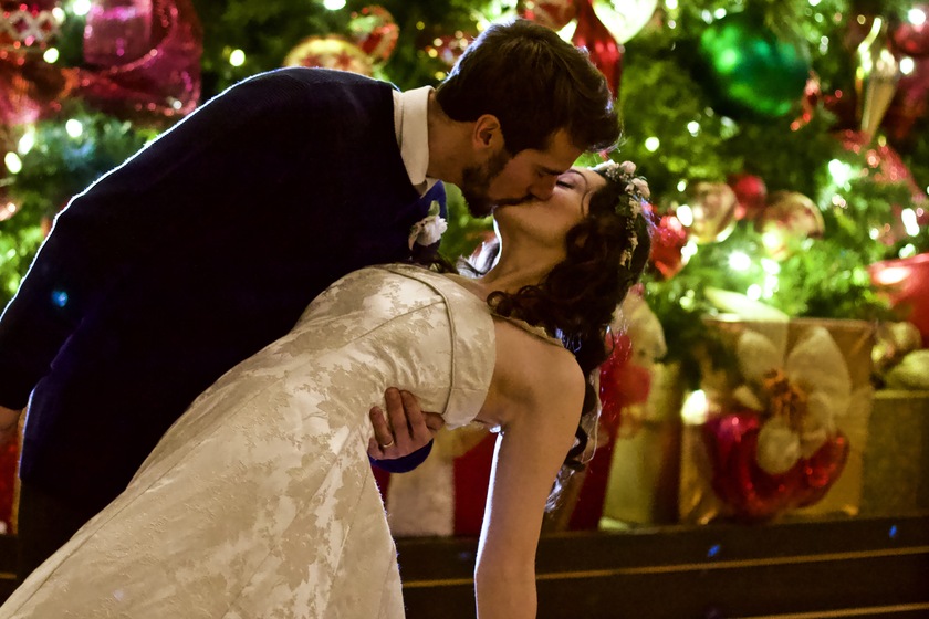 Tell It Well Photography wedding vendor photo