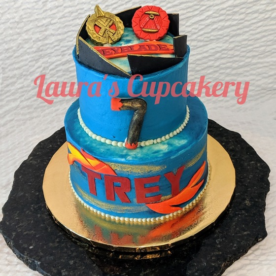 Laura's Cupcakery wedding vendor photo