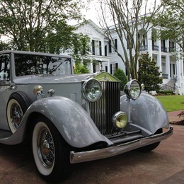 Photo of Classic Cars Br, a wedding limo service in Baton Rouge