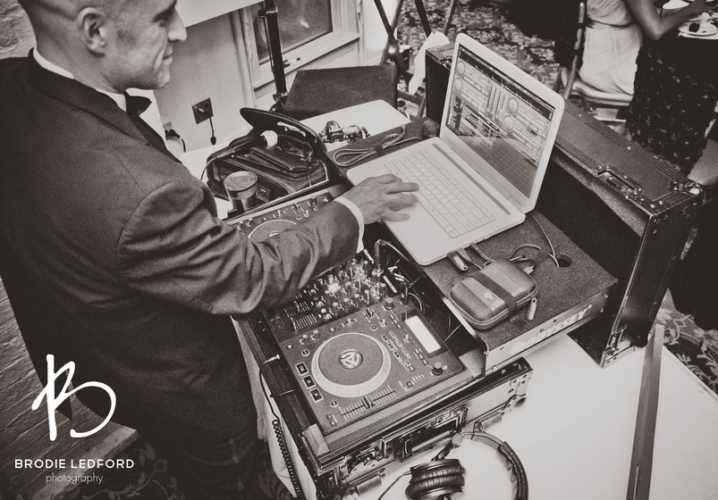 Shew-sical Entertainment wedding vendor photo
